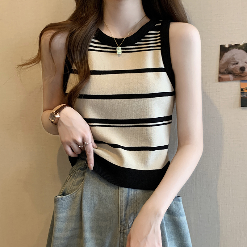 Débardeur tricoté rayé sans manches pour femme, style crop top, collection Printemps-Été 2026, tenue décontractée Y2K pour adolescente