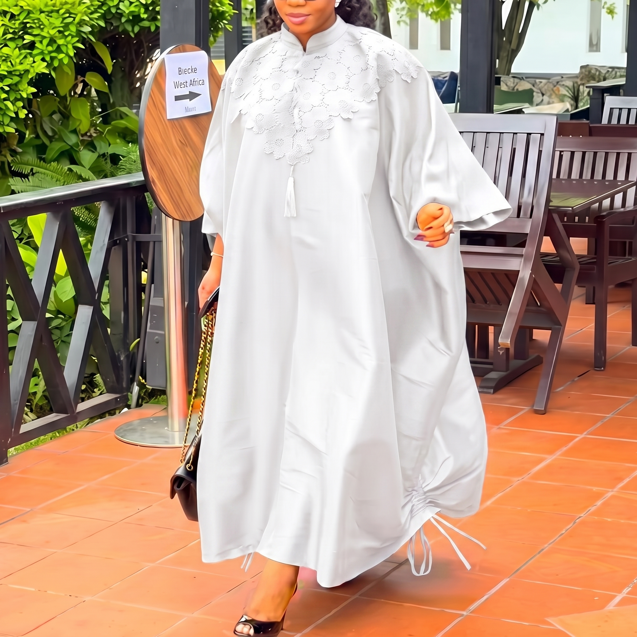 Robe Kaftan Bubu Élégante pour Femme avec Dentelle et Patchwork, Col Montant, Manches Chauve-Souris, Cordon de Serrage – Idéale pour Église, Fêtes et Occasions Spéciales Traditionnelles