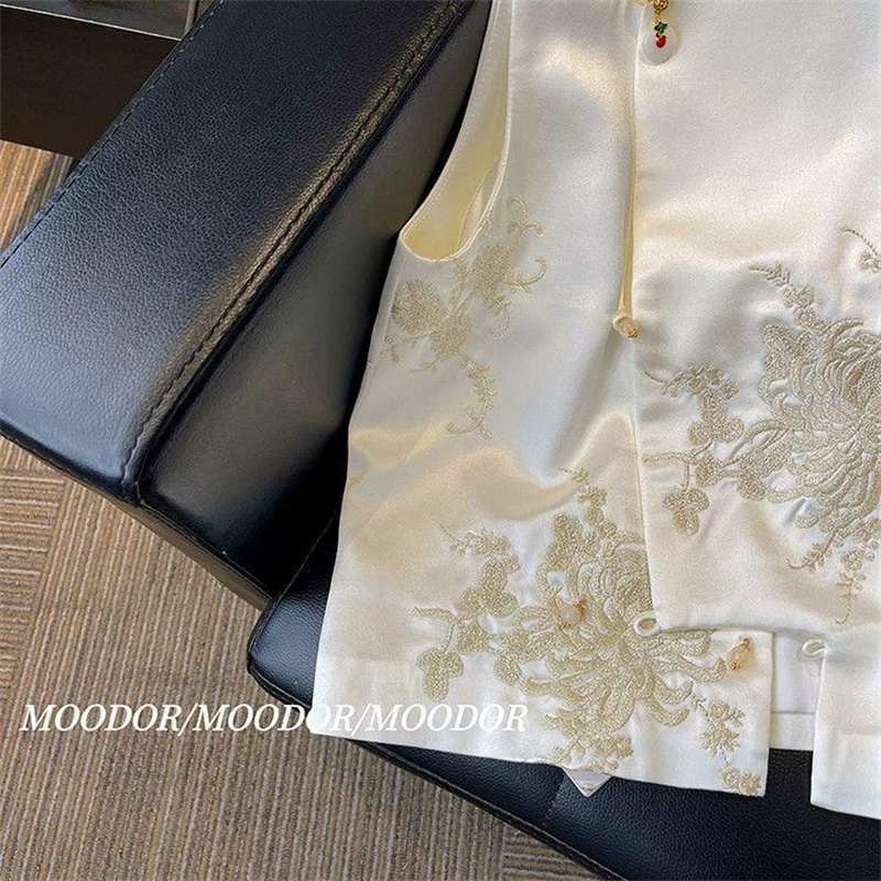Vestes pour femmes gilet pour femmes nouveau automne Style chinois gilet en Satin brodé tenue de femme à la mode et polyvalent débardeur manteau