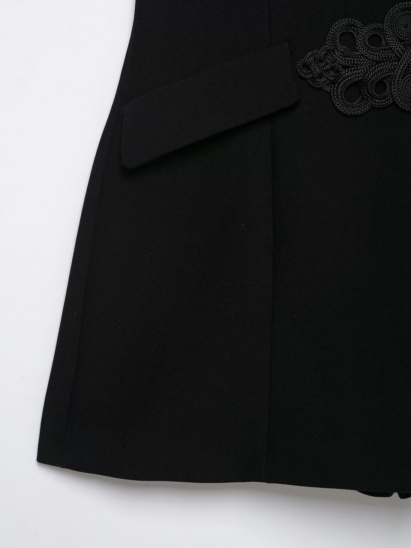 Combinaison Courte Femme BSAY Noire Halter avec Blazer, Col Revers, Boutons Nœud Chinois, Sans Manches, Coupe Ajustée, Tenue de Soirée Élégante