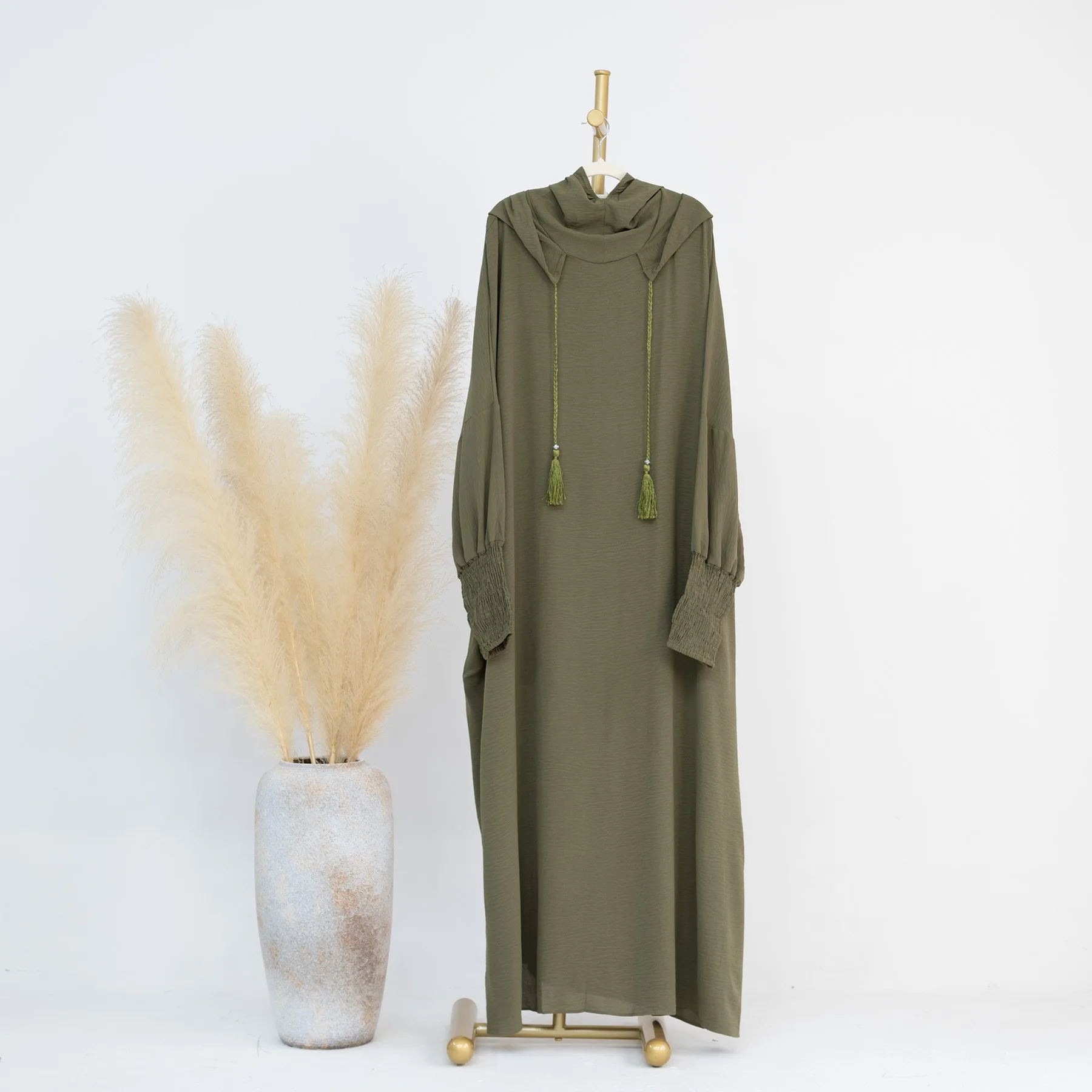 2024 vêtements pour femmes musulmanes mode été automne musulman à manches longues couleur unie longue Abaya Hijab robe caftan Abaya dubaï