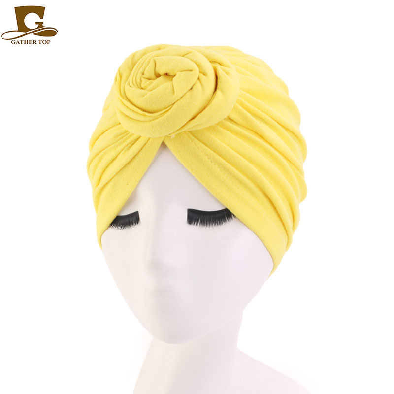 Femmes Turban haut noeud fleur décor bandeau musulman dames couverture de cheveux bonnet coiffe de tête couleur unie inde chapeau accessoires