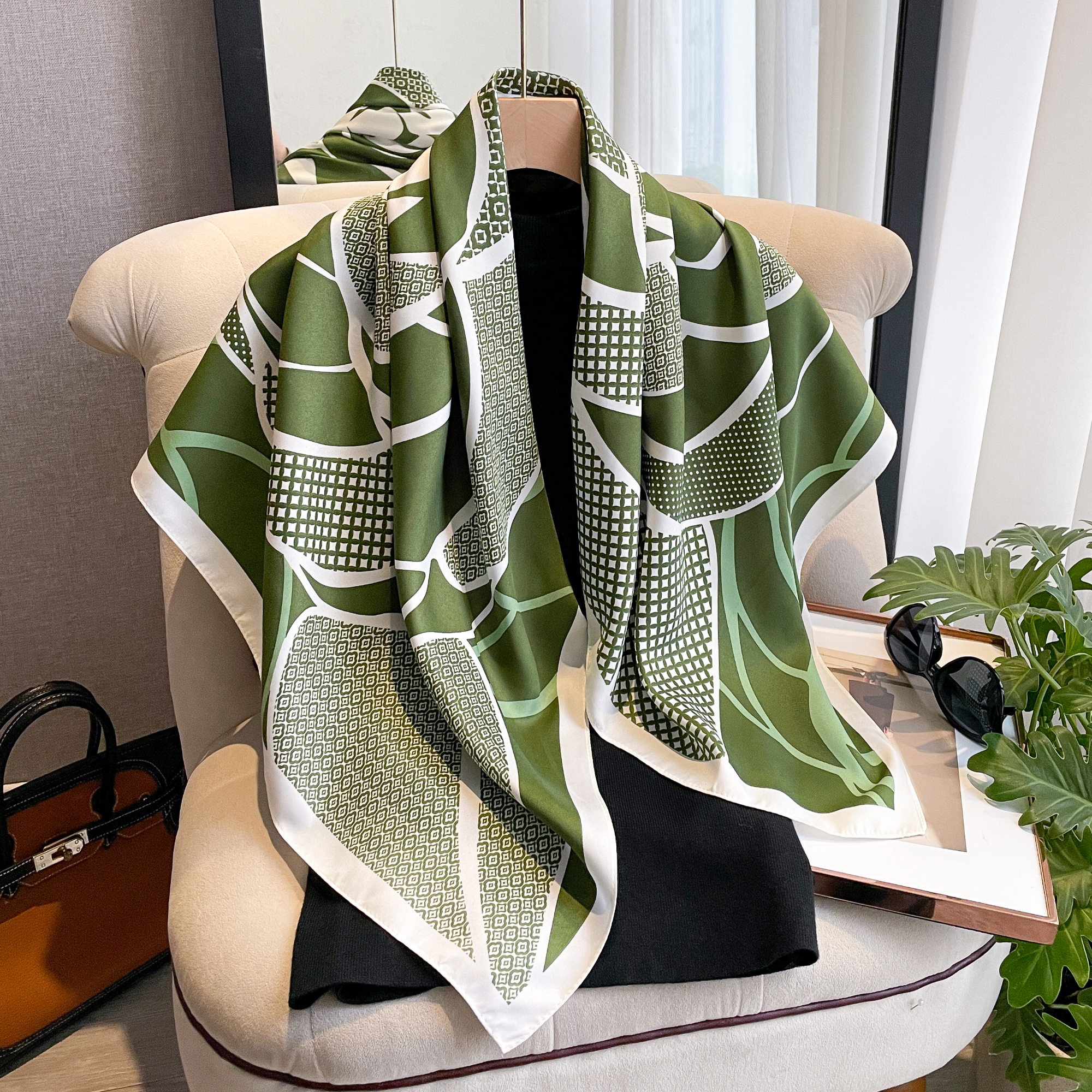 Nouveau Design de luxe 90cm sergé soie femmes écharpe crème solaire Foulard châle Hijab femme cheveux Hijab enveloppes Foulard Bandanda Echarpe