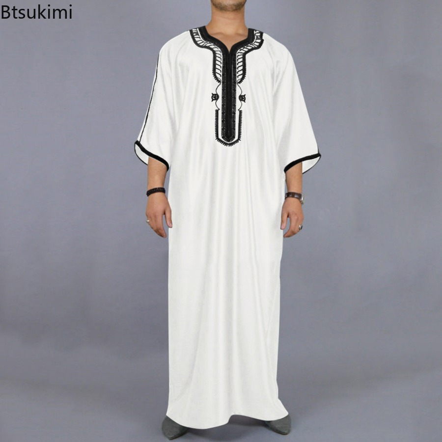 Nouveau 2026 vêtements musulmans traditionnels Eid moyen-orient Jubba Thobe hommes Thobe Robes musulmanes arabes à manches longues cadeaux pour mari