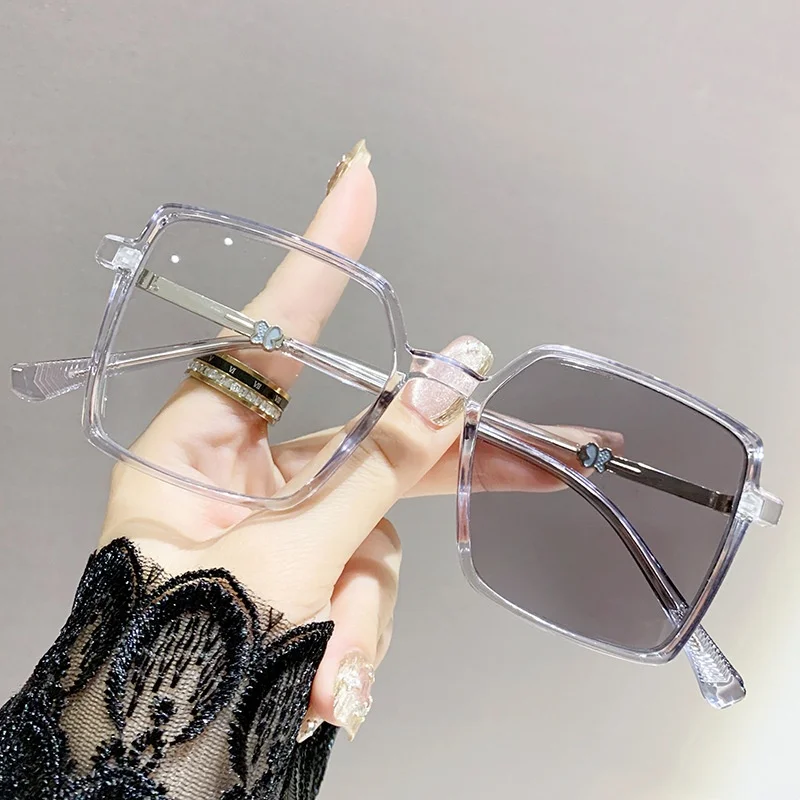 Lunettes photochromiques de luxe Design papillon, tendance, pour myopie, unisexe, pour hommes, couleur changeante, vue de près