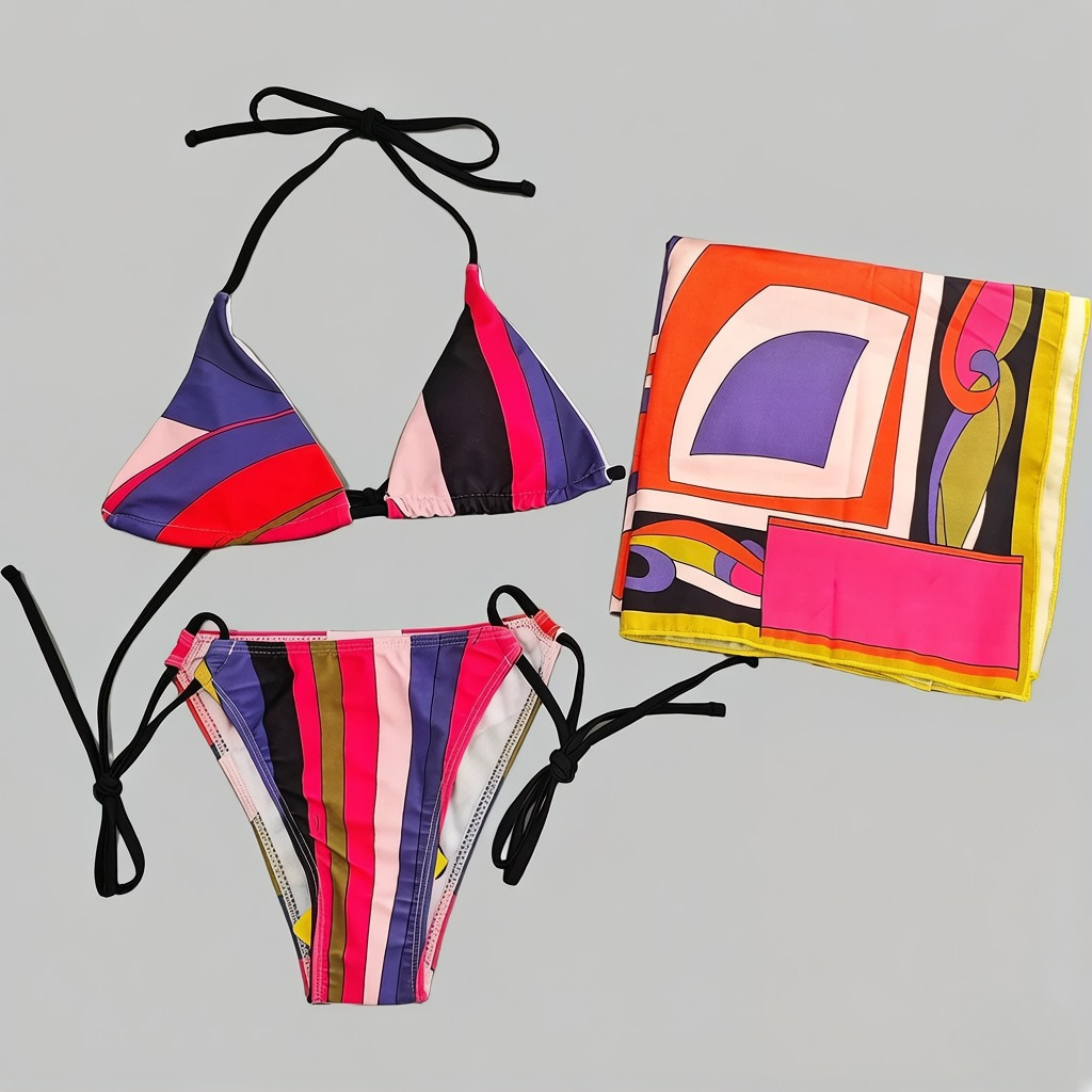 Ensemble de bikini rouge pour femme, design tendance 2026, avec logo signature, marque de luxe, vêtements de plage pour femme