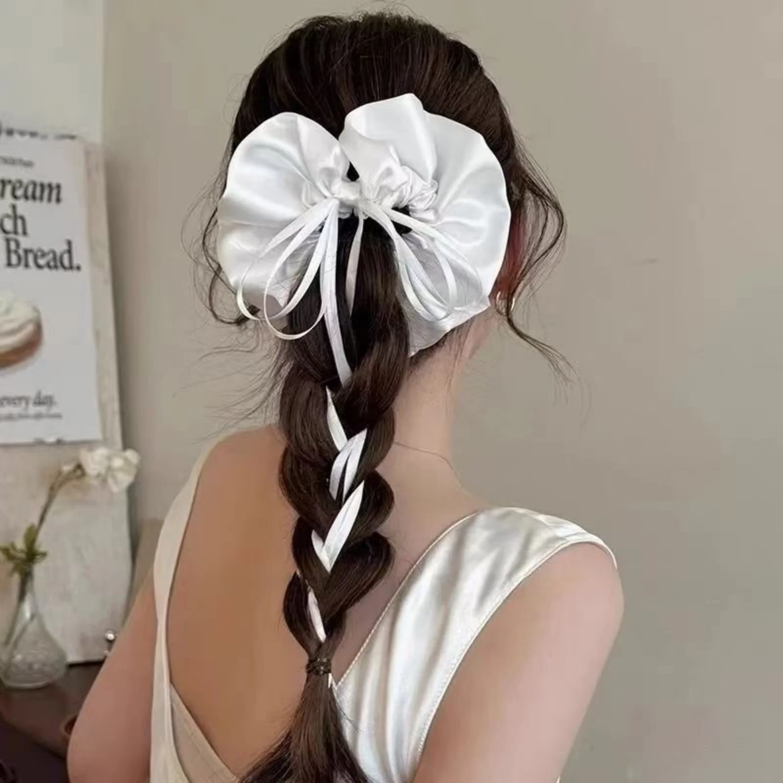 1 élastique à cheveux en satin blanc avec nœud, grand élastique élégant avec long ruban, accessoire capillaire romantique de style mariée pour femme