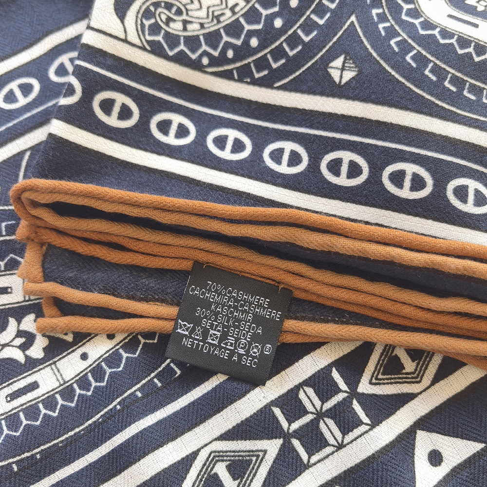 Écharpe d'hiver en soie et cachemire pour femme, châles imprimés cachemire, écharpes carrées chaudes en pashmina, hijabs de marque, grands bandanas pour femme 135CM