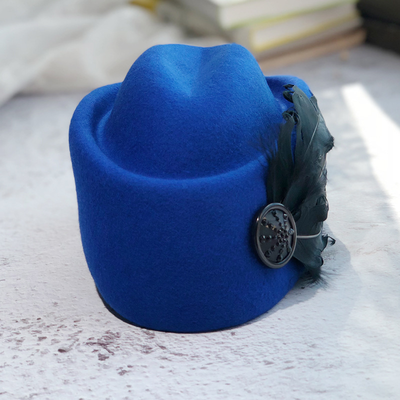 Chapeaux en laine de style royal pour femmes, arc de plumes, hôtesse de l'air élégante, casquettes Fedora blanches, dame formelle, style royal, breton, automne, hiver