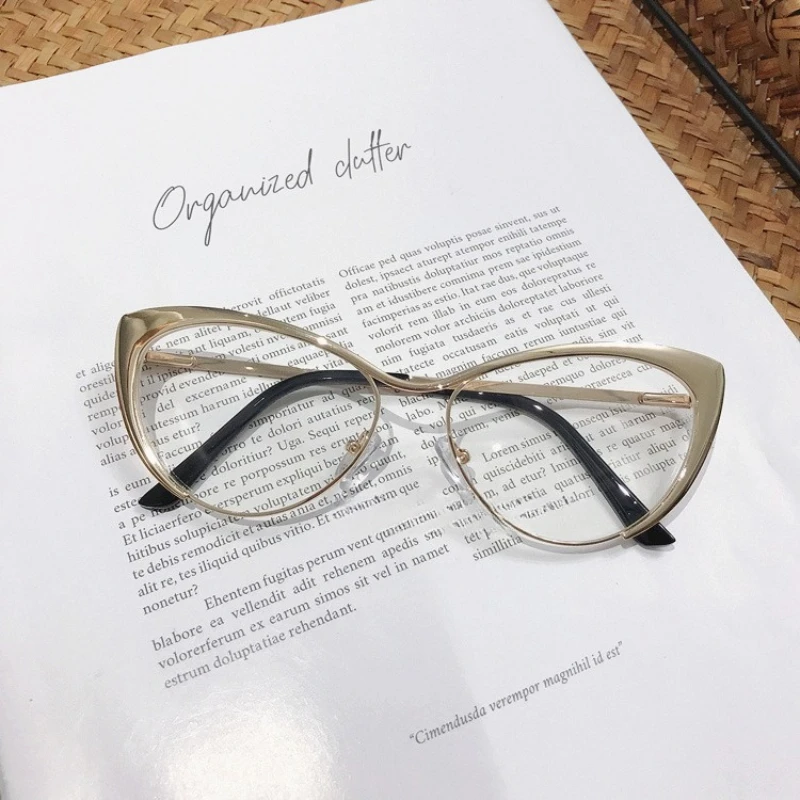 Hommes femmes nouveau rétro oeil de chat myopie lunettes Design de mode montures en métal de luxe haute définition lumière bleue bloquant les lunettes de myopie