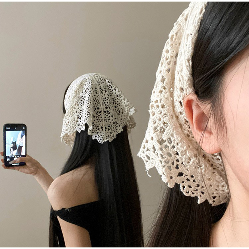 Bandana en dentelle florale pour femme, foulard de plage, de soirée ou formel, accessoire de cheveux polyvalent pour tenues bohèmes d'été et usage quotidien