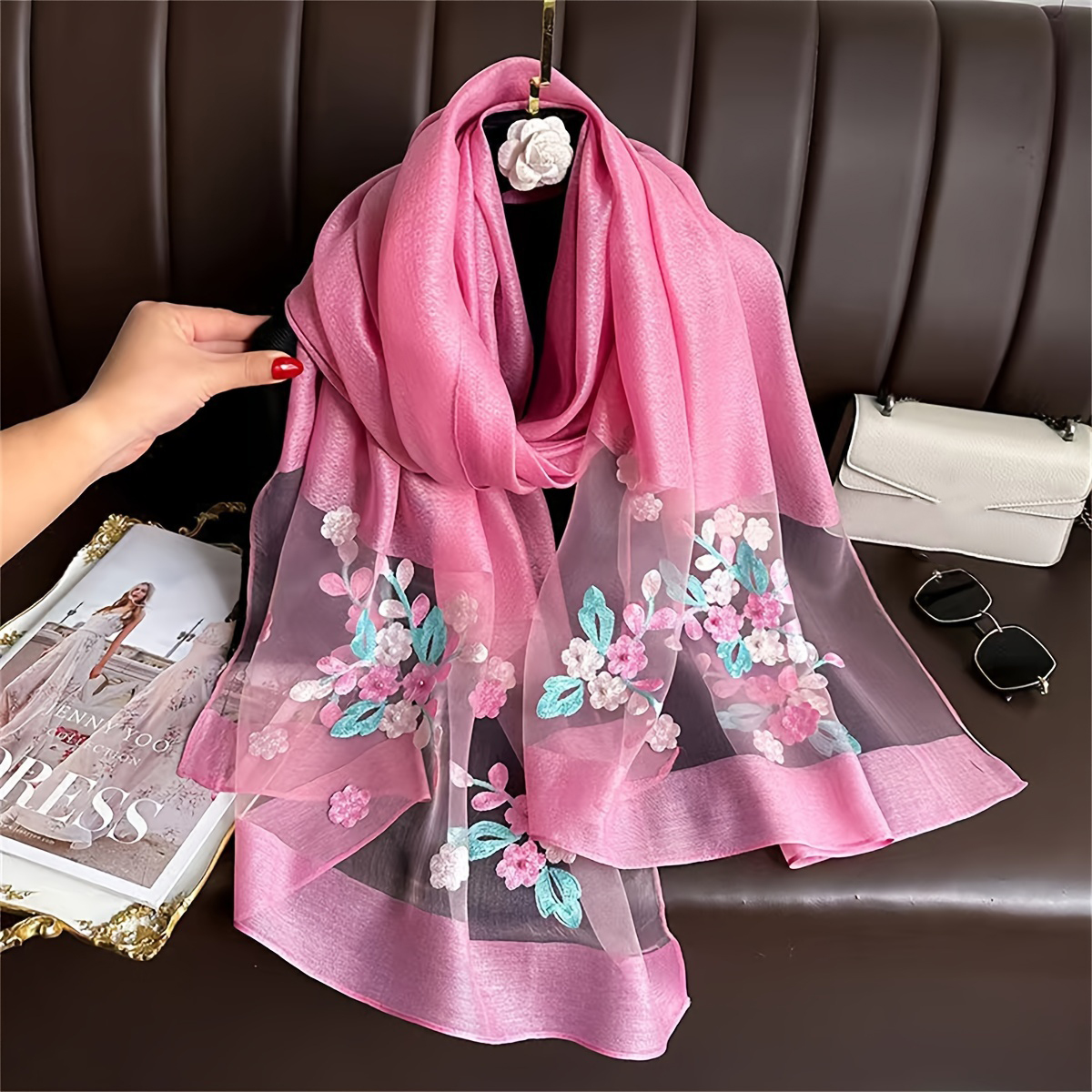Foulard de Luxe Brodé de Fleurs pour Femme, Hijab Enveloppant, Écharpe de Sauna, 2024