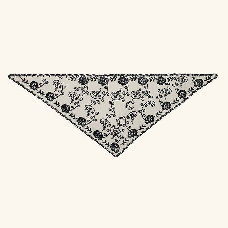 Dentelle fleur broderie église triangulaire écharpe femmes châle en église écharpe élégante dames été voyage Protection solaire Handana