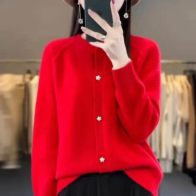 Nouveau femmes Cardigan pull automne/hiver col rond étoile bouton solide tricot chemise à bascule veste qualité tricots femmes hauts