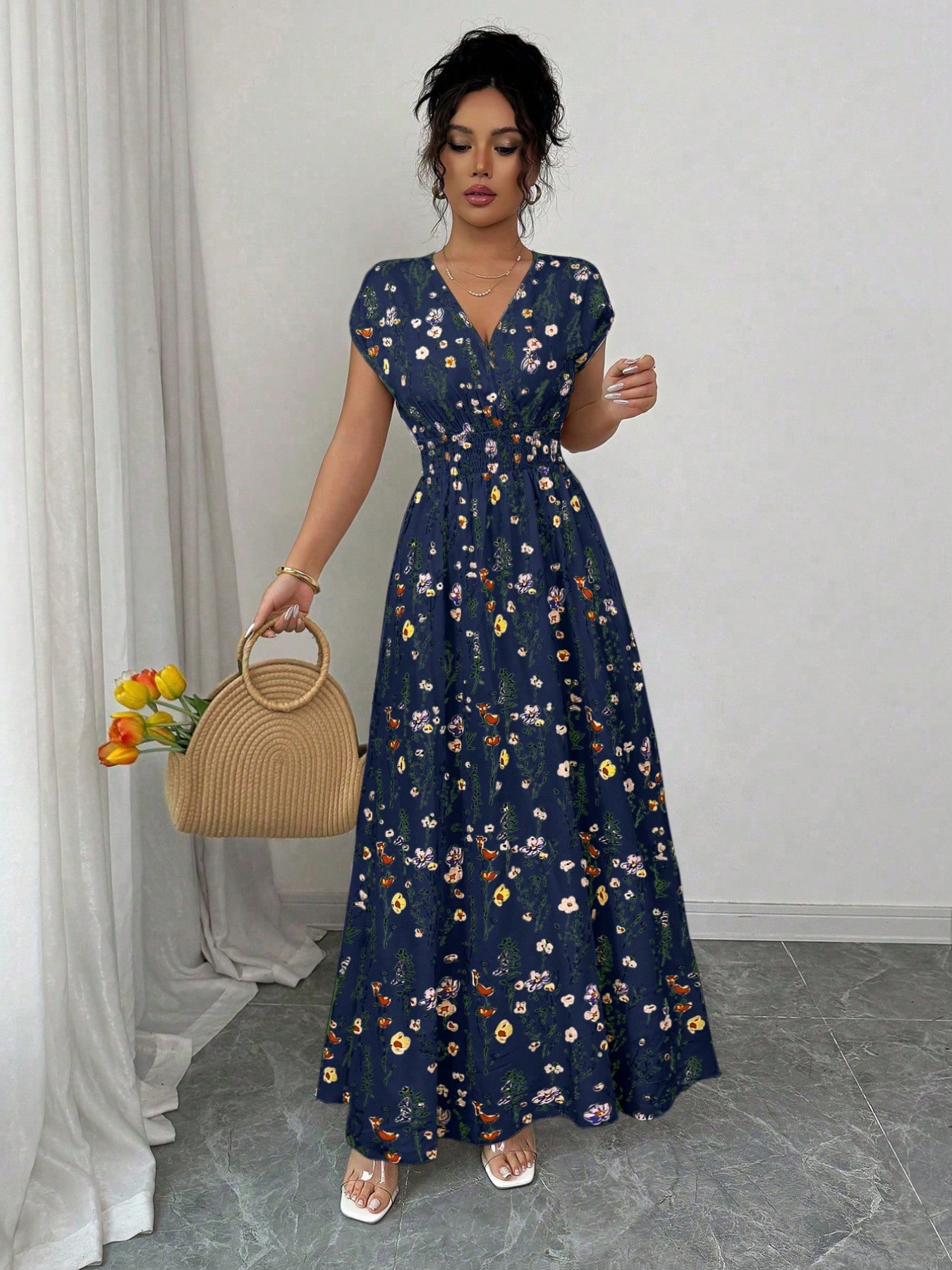 Nouvelle collection transfrontalière de vêtements pour femmes : Combinaison longue élégante à fleurs, col en V et taille cintrée, style français