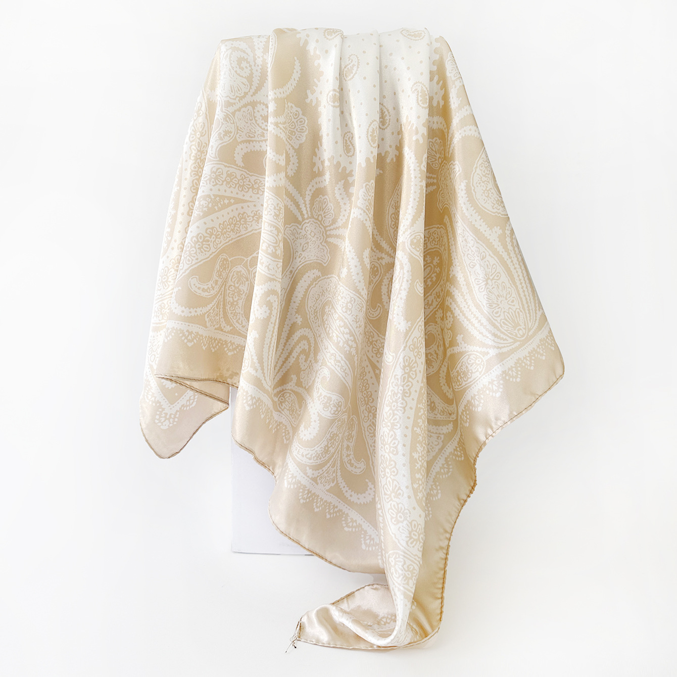 Foulard carré en soie de luxe pour femme 90 cm, imprimé satiné, hijab, écharpe musulmane, paréo, bandana, châle, bandeau, foulard