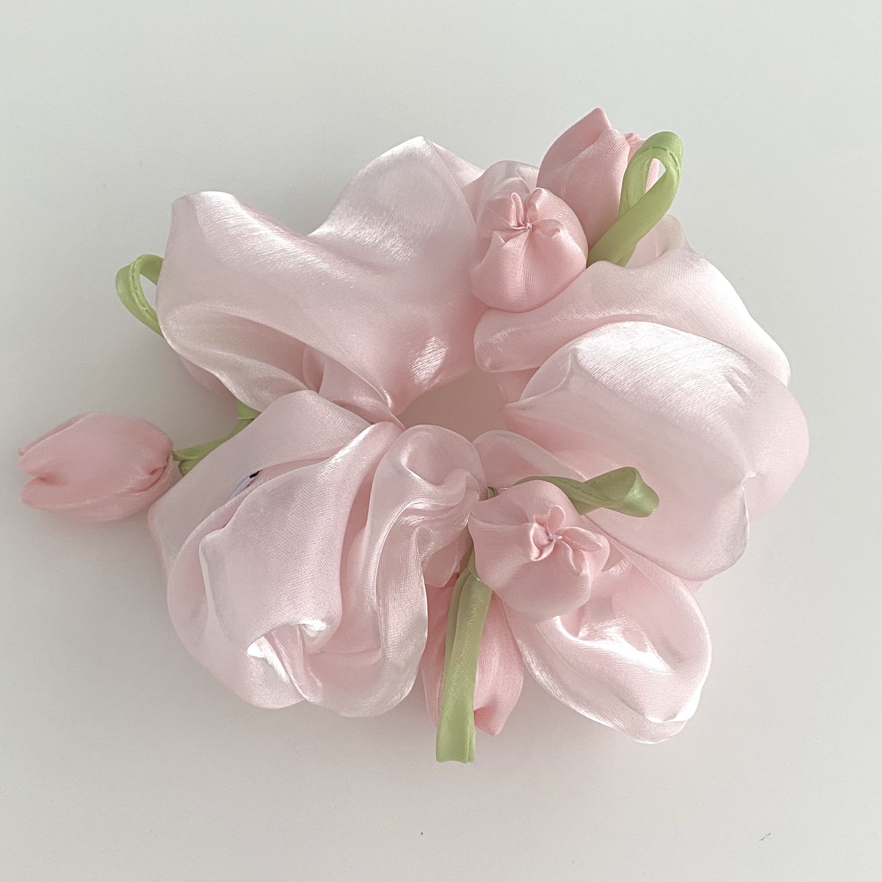 1PC Chouchou en satin rose tulipe, élastique à cheveux floral élégant, accessoire capillaire romantique et soyeux pour femme