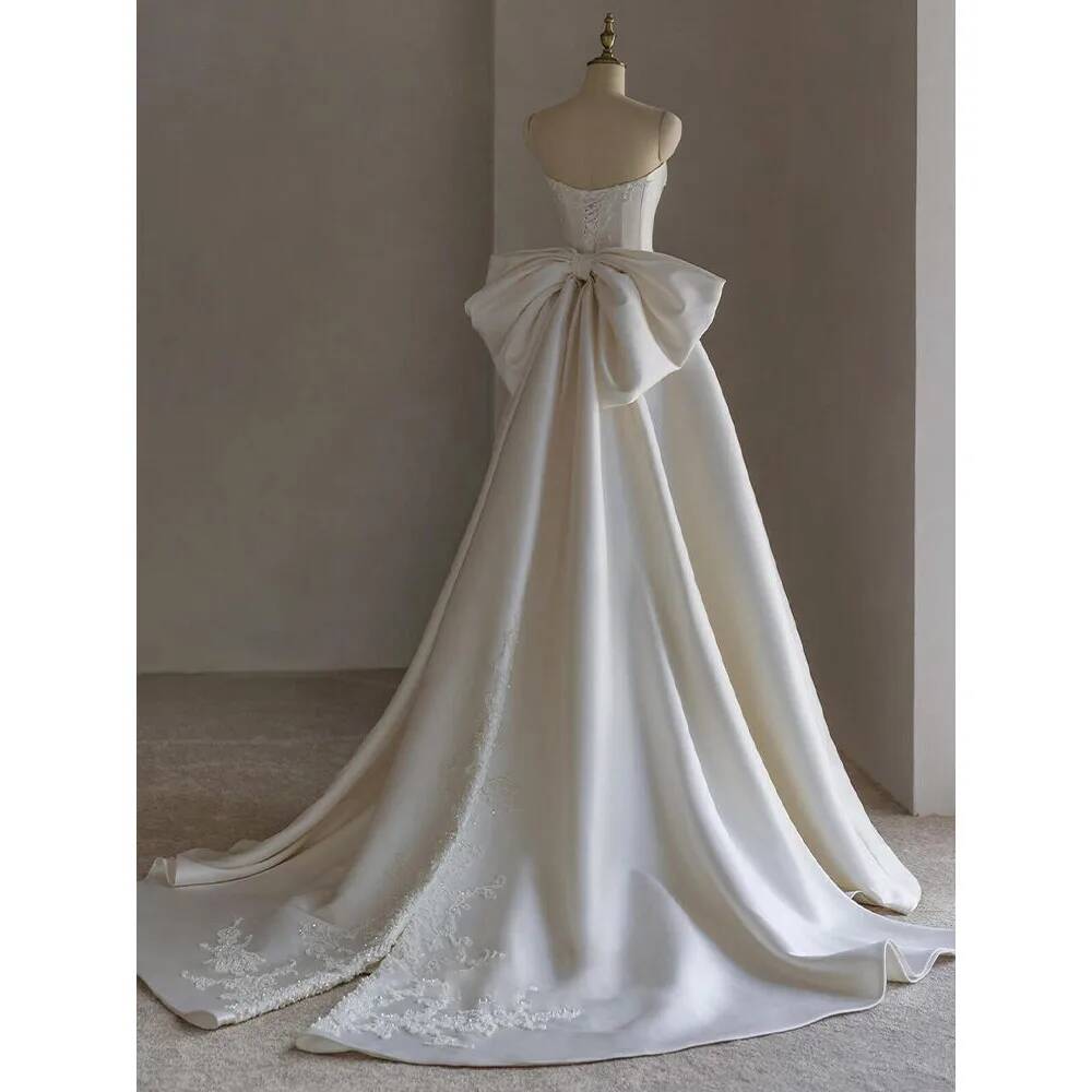 Robes pour femmes robe de mariée légère en Satin Simple Texture de haute qualité Petite robe principale de mariée pour réception et sortie