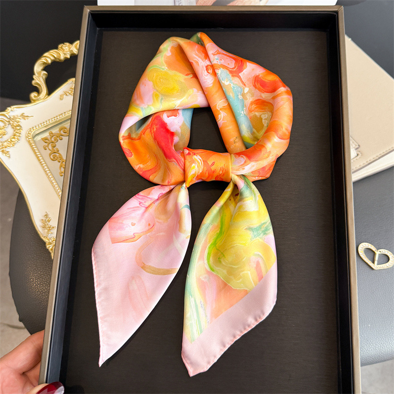 Foulard en fibre de polyester douce pour femme, motif peinture à l'huile 70x70cm, nouvelle mode, polyvalent, accessoire de mode pour vêtements et sacs
