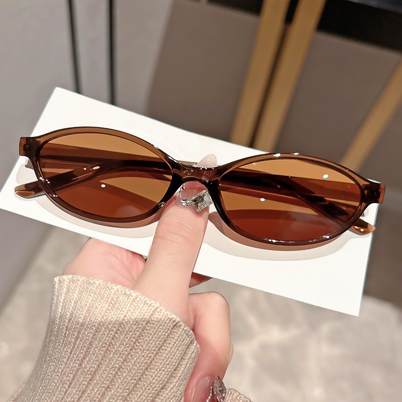 Lunettes ovales rétro pour femmes, accessoire élégant à pression de rue pour la randonnée et les tenues décontractées