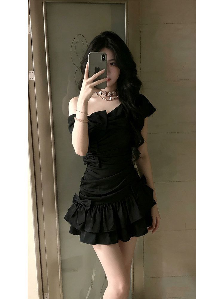 Nouvelle Robe Noire Femme Style Coréen avec Nœud Délicat, Col Bateau, Patchwork de Dentelle, Coupe Ajustée, Bretelles Fines, Tendance Harajuku Y2K 2026