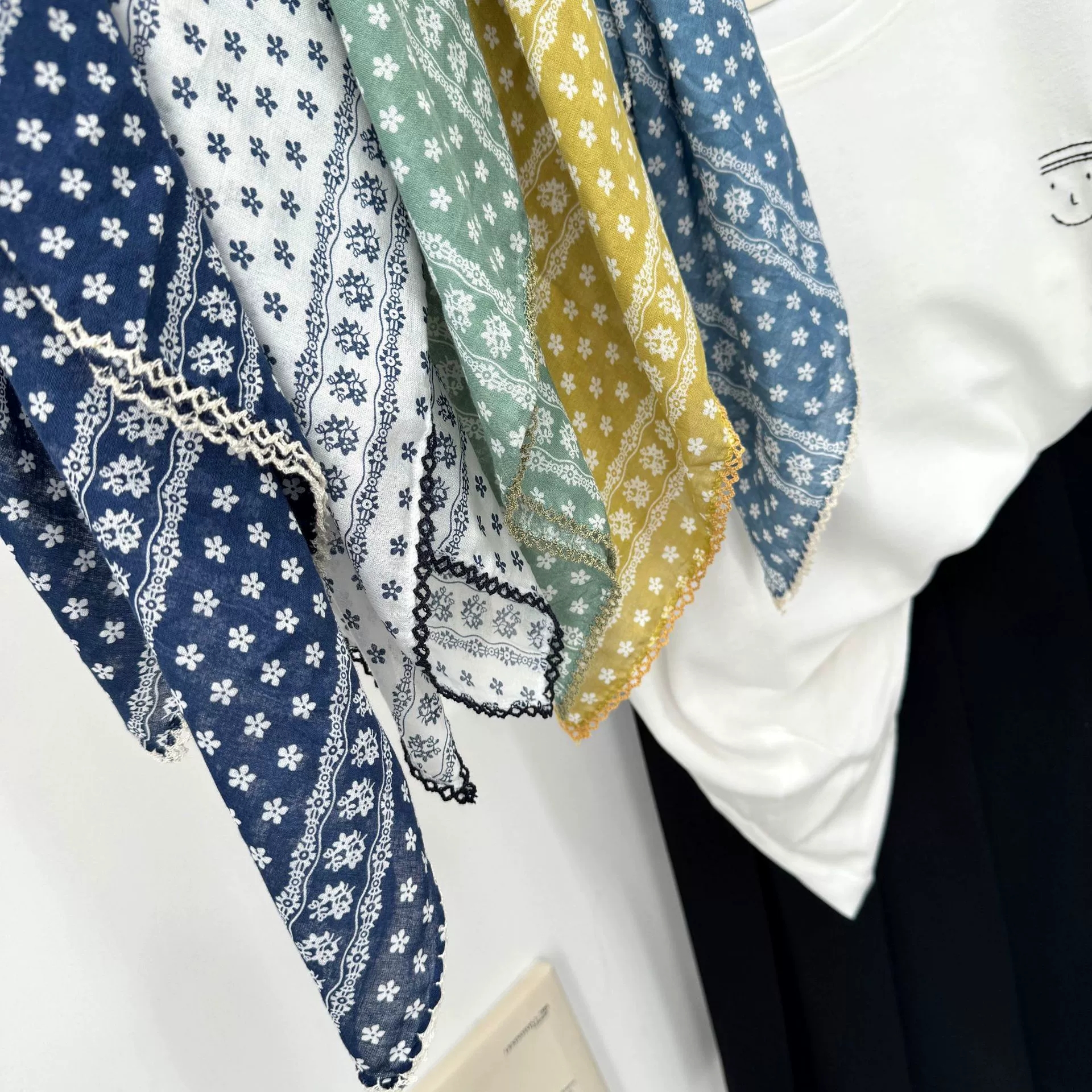 Foulard carré Vintage à fleurs, petit châle, foulard de Protection du cou de Style coréen