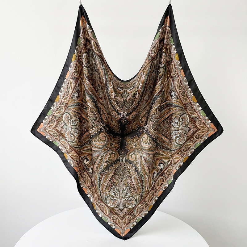 Foulard carré de luxe en satin pour femme, hijab musulman, élégant imprimé cachemire, en soie, utilisable comme écharpe, châle, ruban pour poignée de sac et bandeau pour cheveux