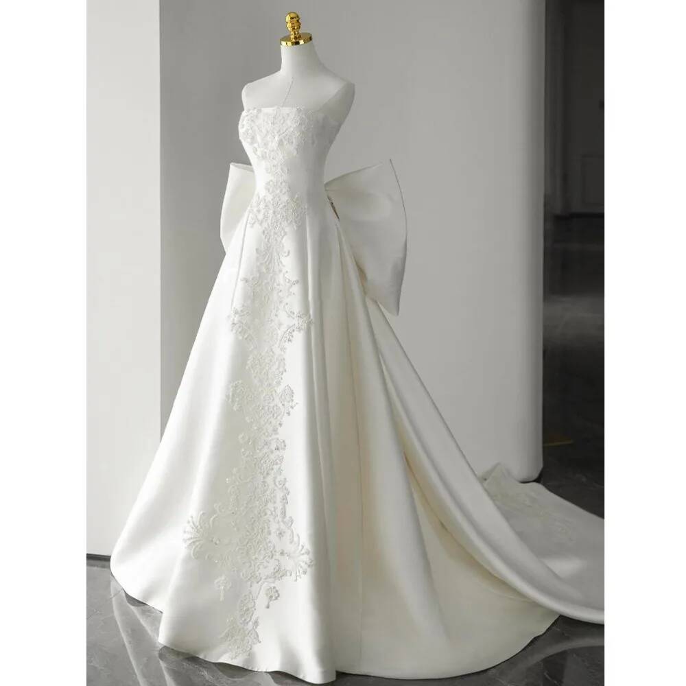 Robes pour femmes robe de mariée légère en Satin Simple Texture de haute qualité Petite robe principale de mariée pour réception et sortie