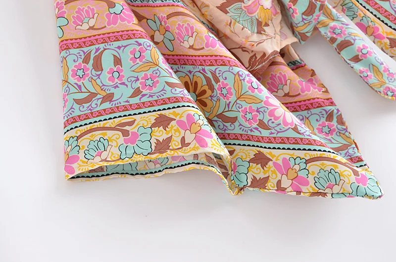 Boho Queens Vintage imprimé fleuri ceintures court Kimono femmes nouvelle mode col en V manches chauve-souris dames Robe de plage couvertures
