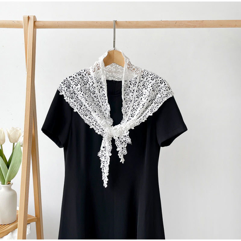 Bandana en dentelle florale pour femme, foulard de plage, de soirée ou formel, accessoire de cheveux polyvalent pour tenues bohèmes d'été et usage quotidien