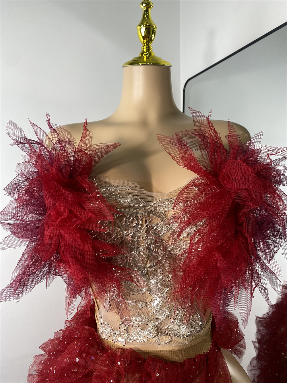 Ensemble deux pièces Sexy sans bretelles à volants pour femmes, robe longue à fente haute, nouvelle mode tendance, discothèque, fête d'anniversaire, tenue de scène