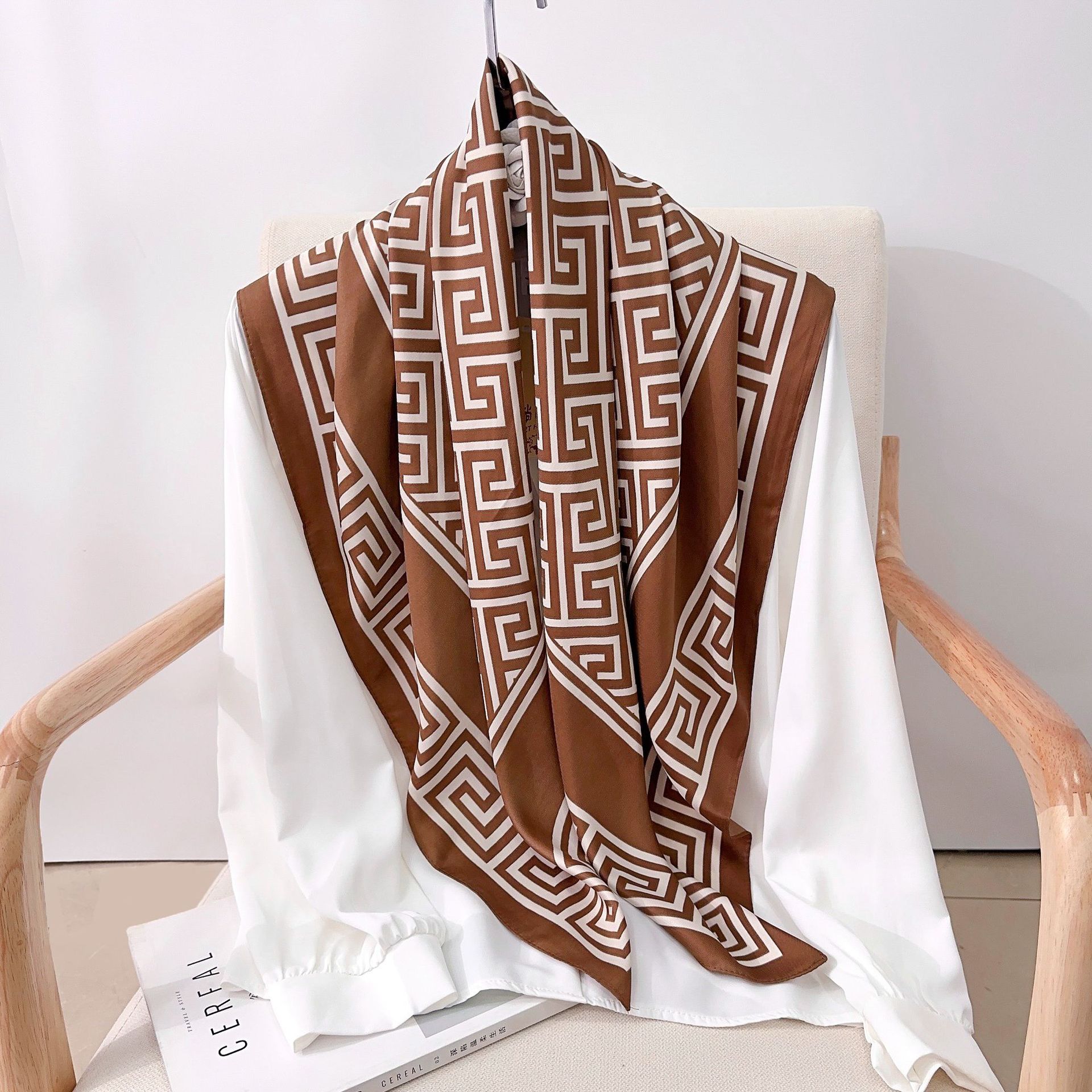 Châle carré en sergé imprimé pour femme, foulard de la présidence féminine, bandana pour les cheveux et les mains, écharpes de tête, hijab, protection solaire, 90cm