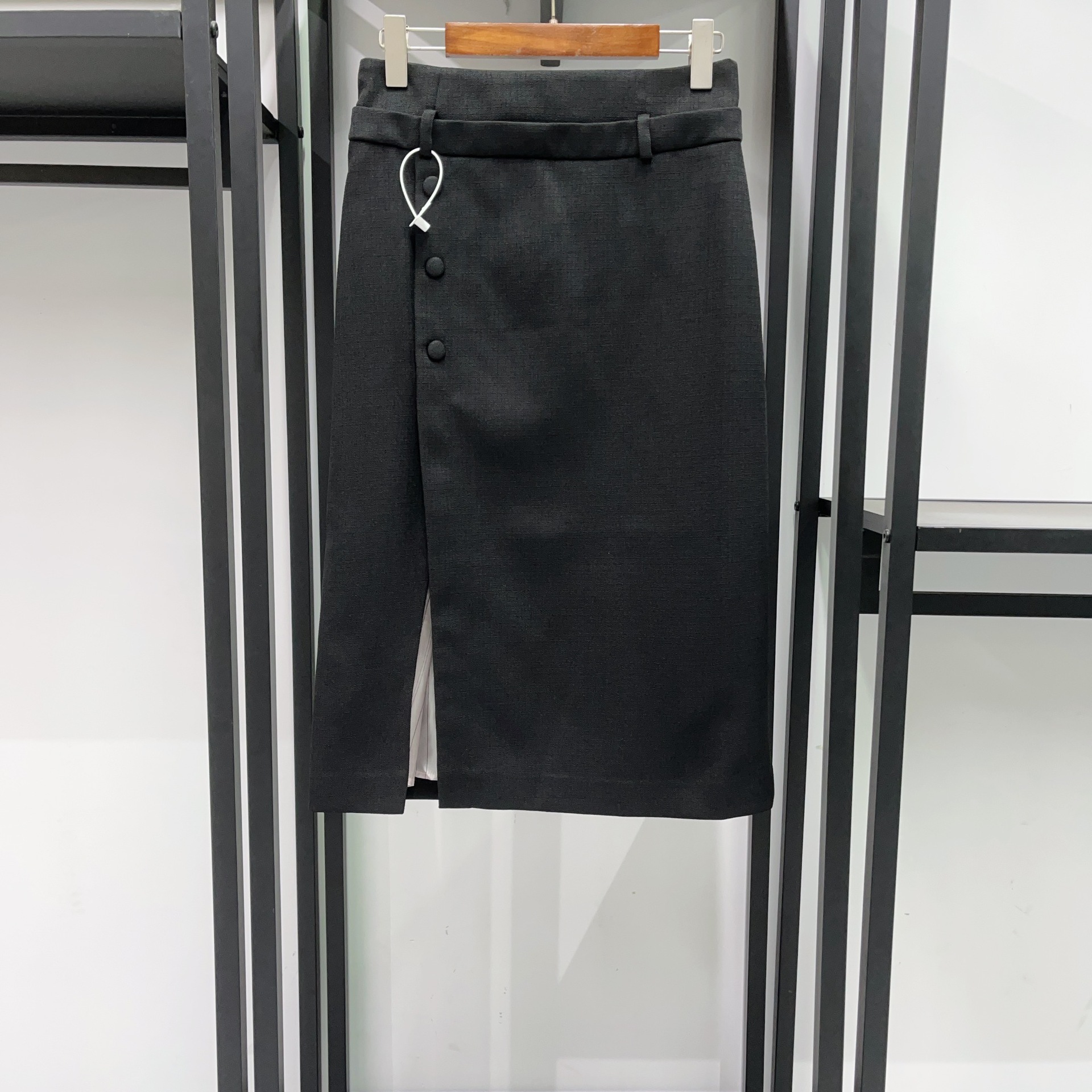 Haut élégant sans manches à col rond pour femme ou short simple, ensemble gilet et short noir à motif floral et diamanté