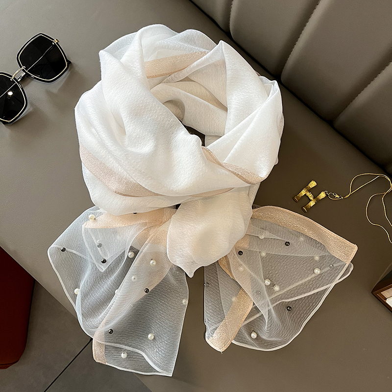 Marque de luxe femmes écharpe mince été dame plage châle foulards avec perle mode musulmane Foulard femme Hijab Foulard