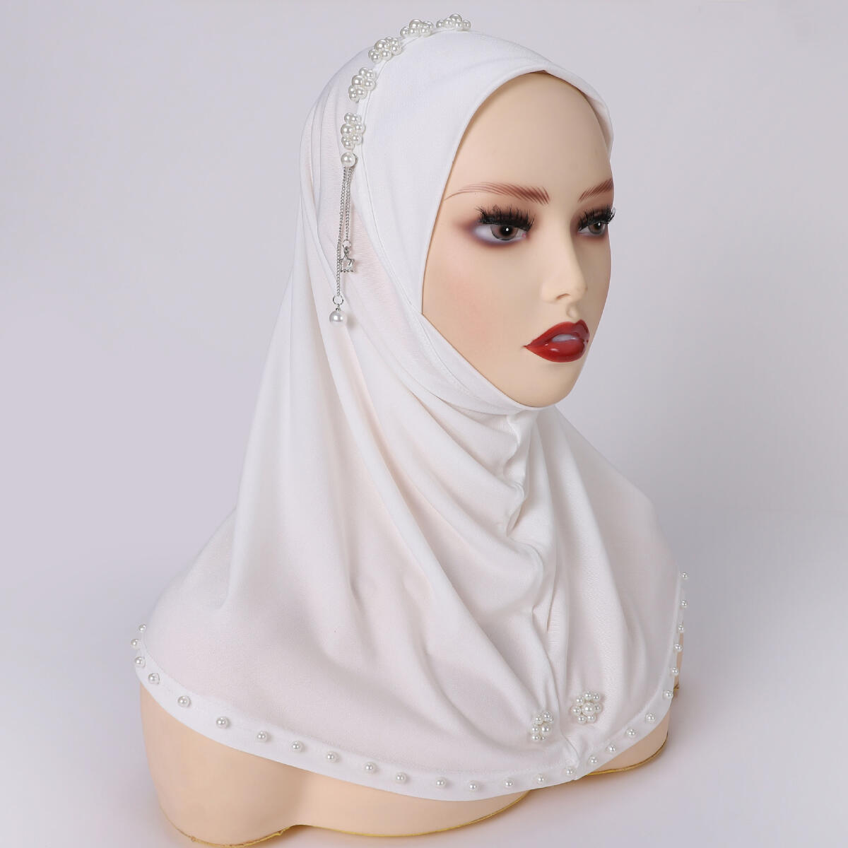 Hijab instantané en crêpe perlé et cristal, doux et élégant, pour femmes musulmanes, facile à porter, idéal pour la prière et les occasions spéciales (Raya).