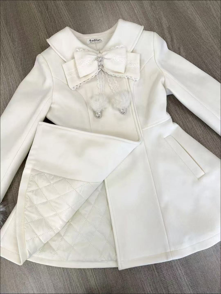 Manteau japonais élégant Kawaii pour femme, col en fausse fourrure, hauts à manches longues, décontracté, boutons avec nœud Lolita, veste chaude et douce, nouvelle collection automne hiver