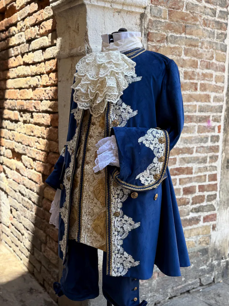 17ème-18ème siècle Louis XIV Era Baroque Rococo mode homme robe de soirée bleue luxueux costume brodé costume de carnaval vénitien