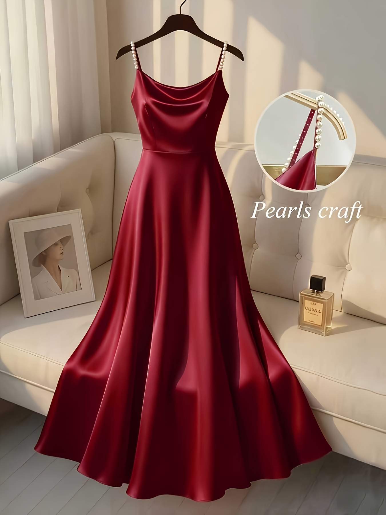 Robe rétro en satin avec bretelles en perles. Design simple, élégant et raffiné, idéal pour les fêtes, les mariages, les rendez-vous et les trajets quotidiens.