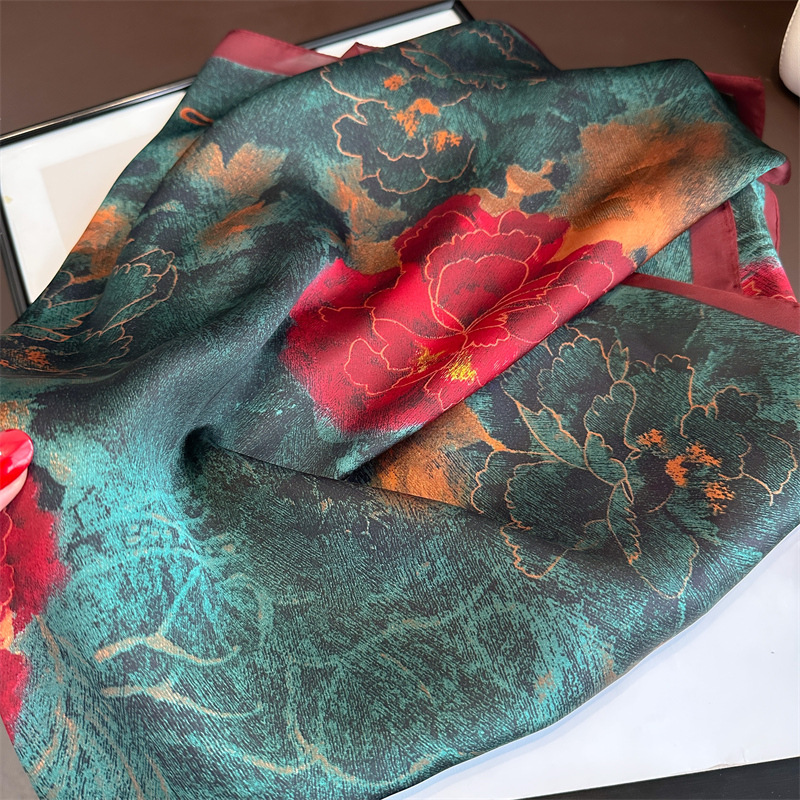 Foulard carré en Satin imprimé Floral Vintage pour femmes, Bandana léger en Satin doux, accessoire de cou polyvalent, foulard pour cheveux