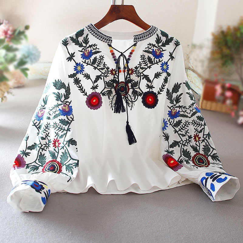 Chemisier rétro pour femmes, Style National brodé à lacets, pompon, col en v, manches lanternes, hauts amples assortis avec tout, Blusa féminine A21