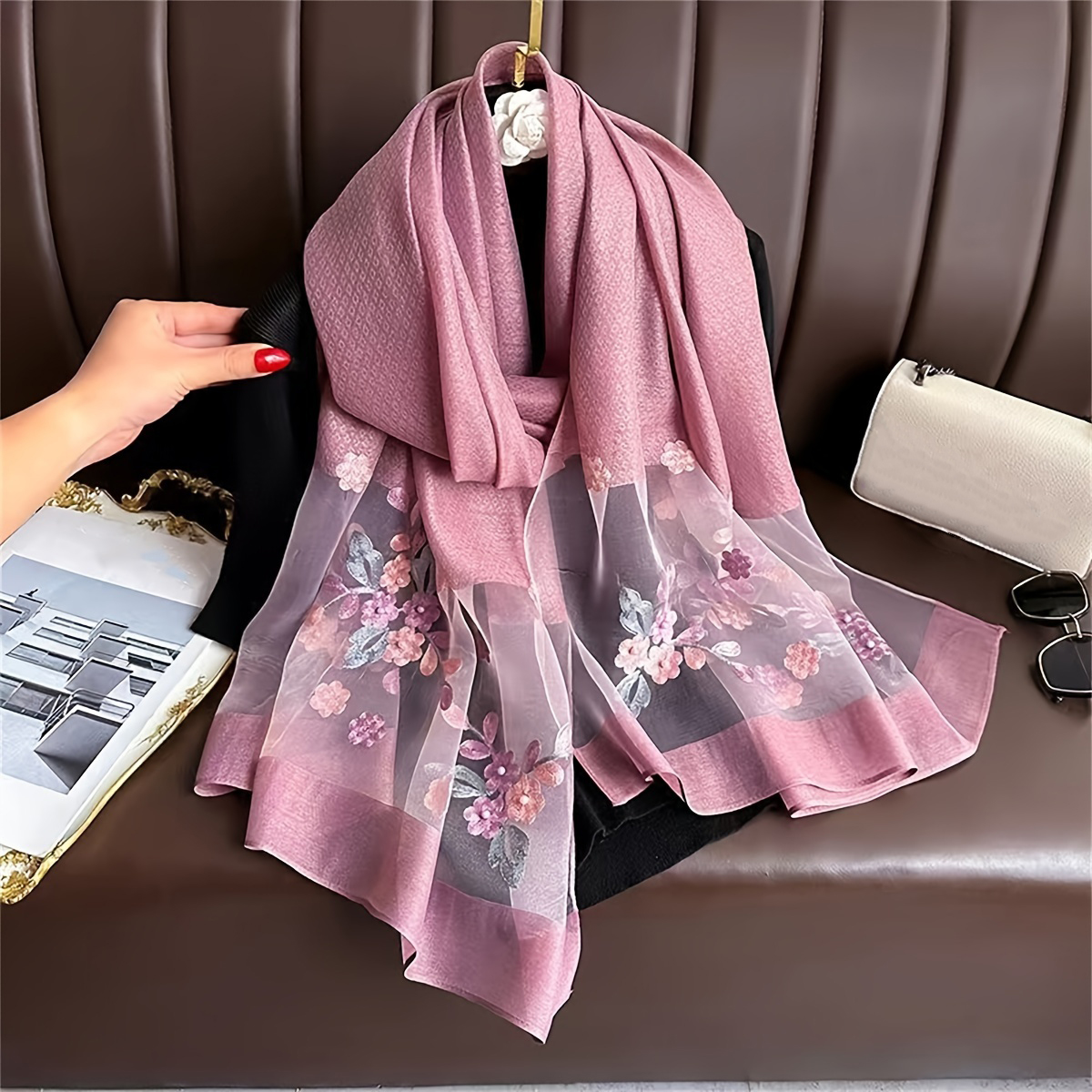 Foulard de Luxe Brodé de Fleurs pour Femme, Hijab Enveloppant, Écharpe de Sauna, 2024