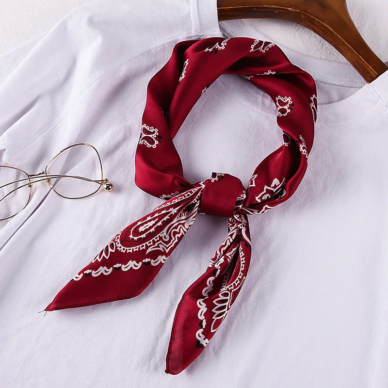 70cm Bandana foulard pour femmes mode Paisley imprimé mouchoir soie Satin Hijab écharpes femme carré cou foulards livraison directe