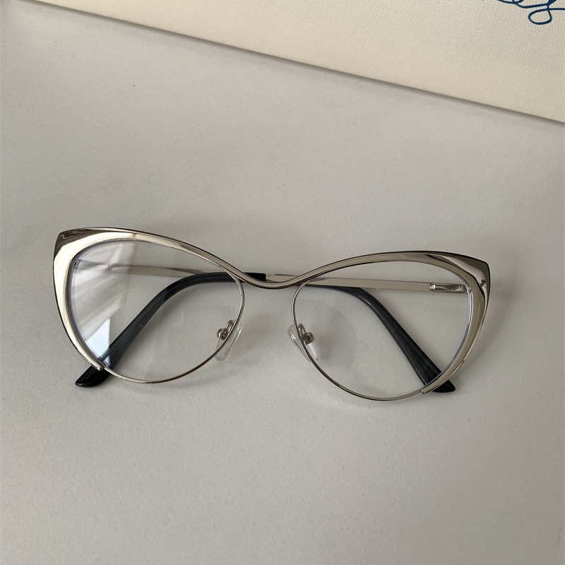 Hommes femmes nouveau rétro oeil de chat myopie lunettes Design de mode montures en métal de luxe haute définition lumière bleue bloquant les lunettes de myopie