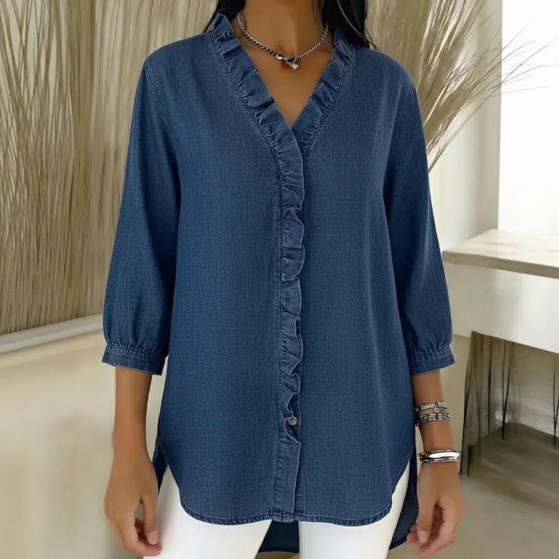 Chemisier en jean bleu clair pour femme, col en V à volants, manches 3/4, boutons sur le devant, coupe ample, haut décontracté avec fentes latérales