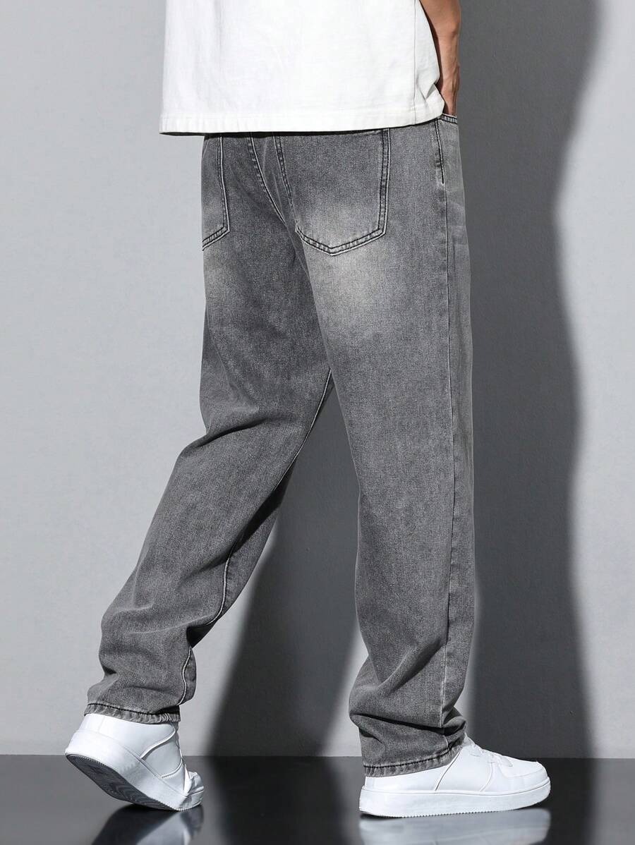 Jean gris slim droit pour hommes, design droit et simple, adapté à un usage quotidien en toutes saisons