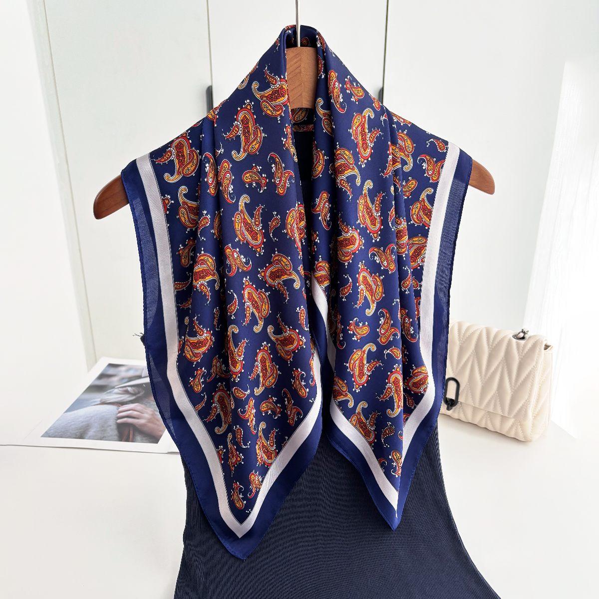 Écharpe de luxe à imprimé cachemire pour femme, imitation soie, foulard, bandana, hijab, bandeaux, châles carrés, enveloppes