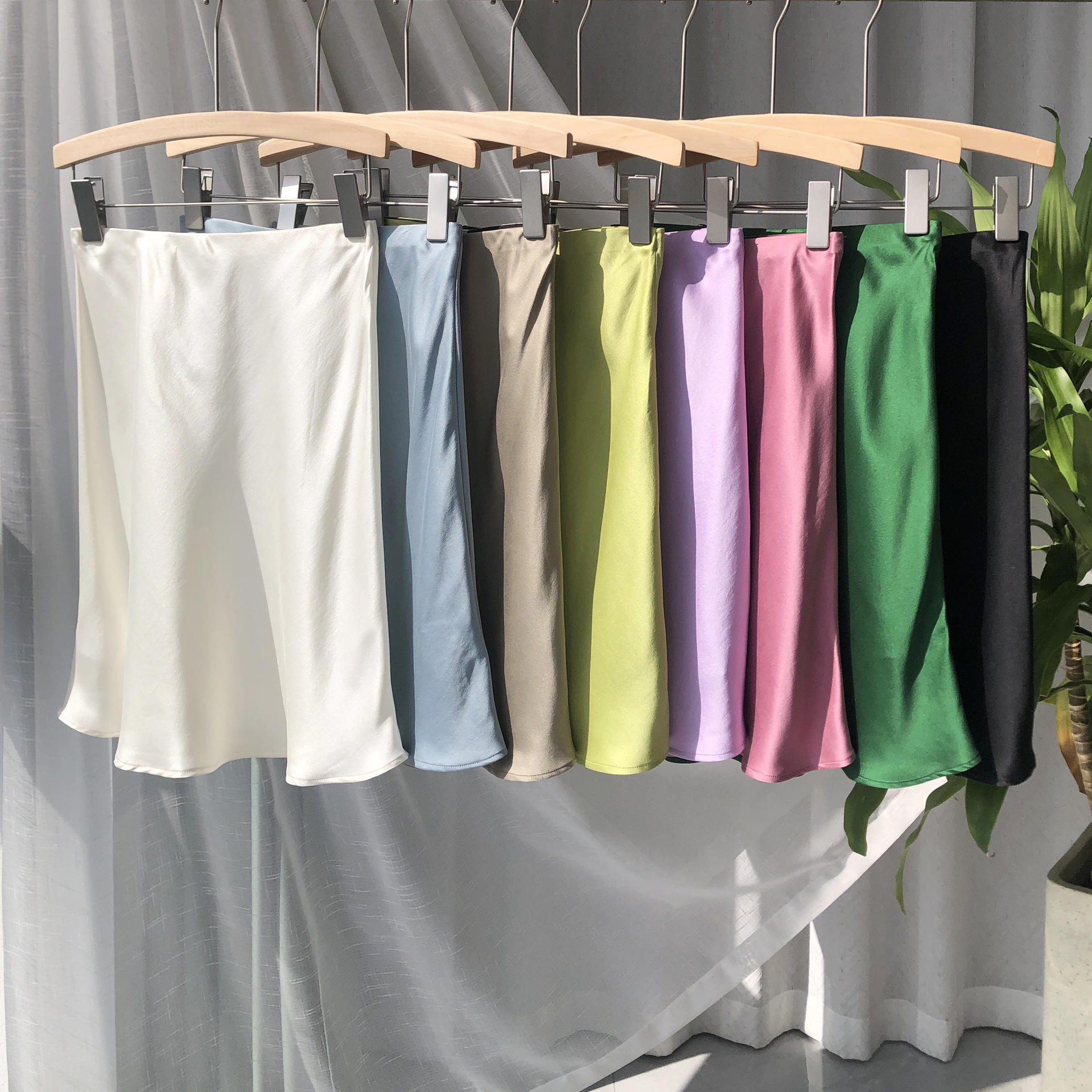 Jupe Trompette Mini en Satin 100% Soie pour Femme, Collection Printemps-Été 2026, Taille Élastique, Style Simple et Tendance, 8 Couleurs