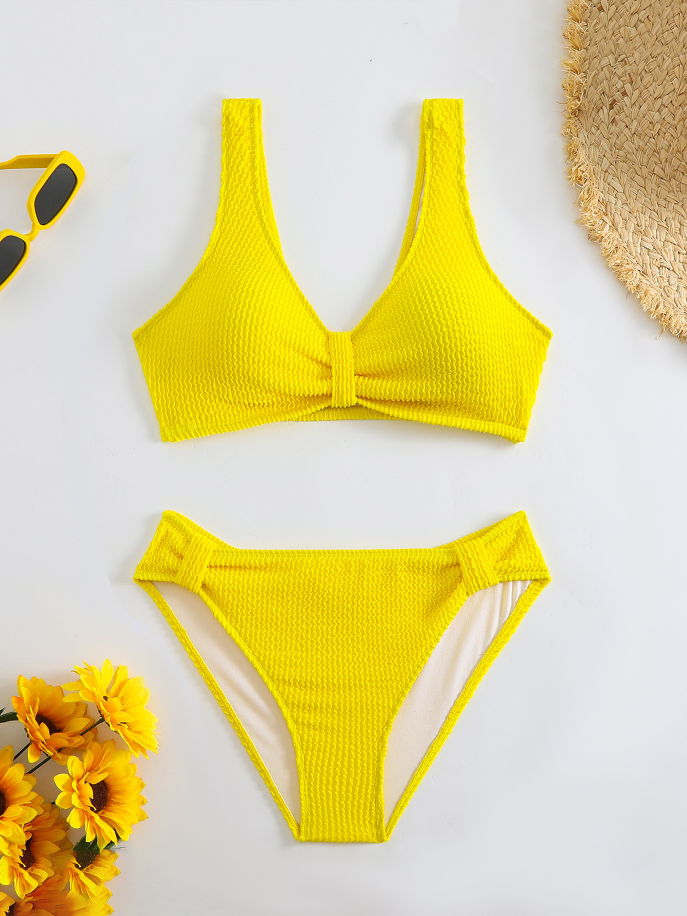 Nouvelle collection été 2026 : Ensemble bikini 2 pièces pour femme, couleur unie, taille haute, décolleté en V, dos nu, idéal pour la plage et les vacances