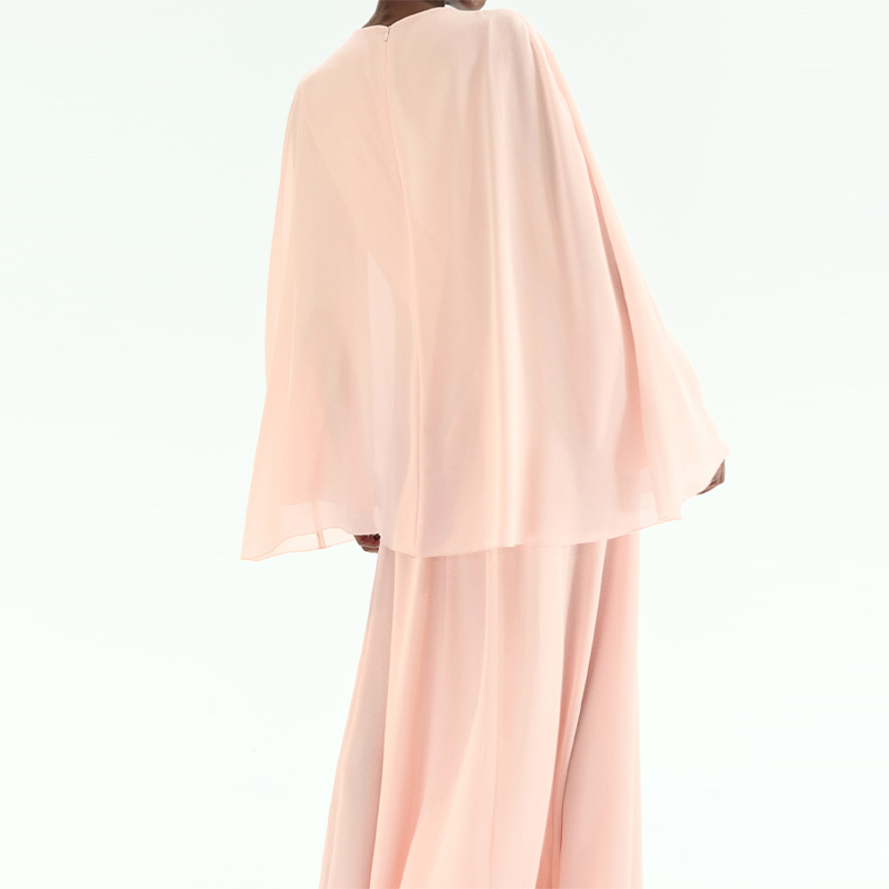 Robe longue fluide élégante rose à col montant et manches longues pour femme, nouvelle collection Printemps 2026, tenue de soirée chic