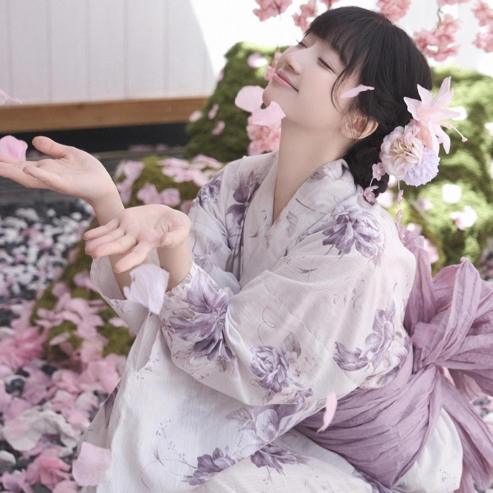 Kimono Yukata imprimé fleurs de cerisier, robe japonaise traditionnelle améliorée pour femmes, costume de cosplay pour séance photo et Halloween